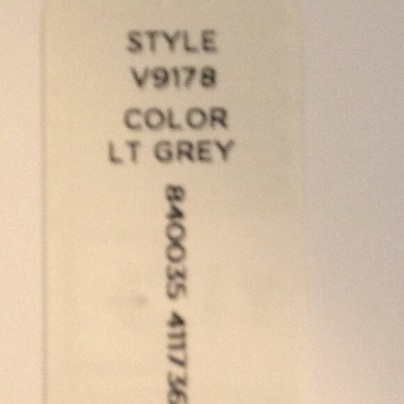 C by Bloomingdale's Cashmere Cardigan Light Gray XS NWT - Picture 2 of 6